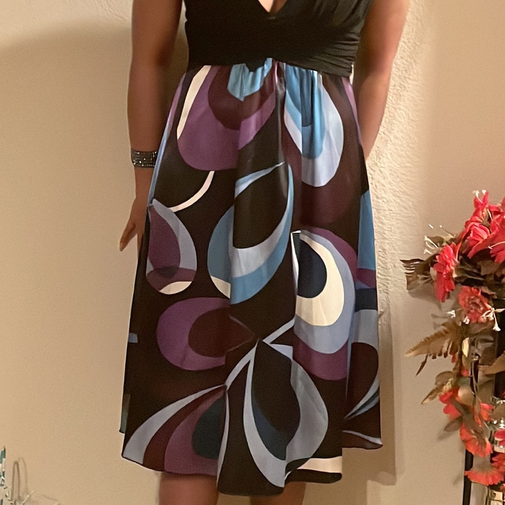 2 dresses - Picture 8 of 17